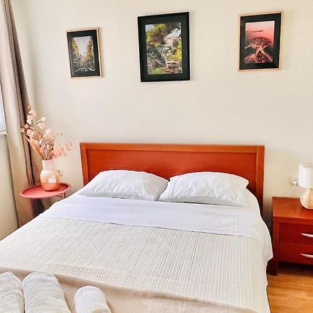 Luxury Beach Apartment W Sunset Sea Views Sibenik Exterior photo