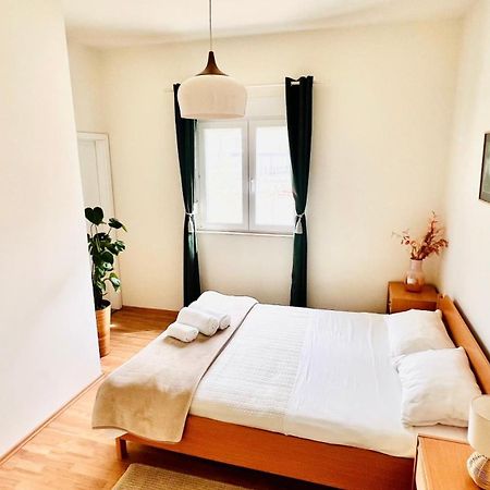 Luxury Beach Apartment W Sunset Sea Views Sibenik Exterior photo