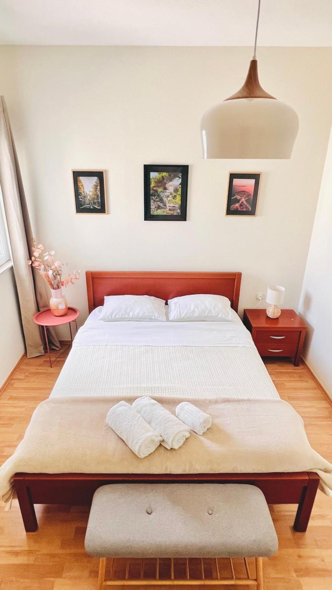 Luxury Beach Apartment W Sunset Sea Views Sibenik Exterior photo
